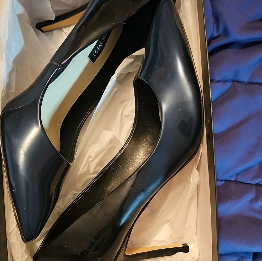 Nine West Blue/Black Stiletto Heels Classic Pumps